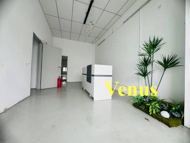 Warehouse / Factory For Rent in Valdor,PNG