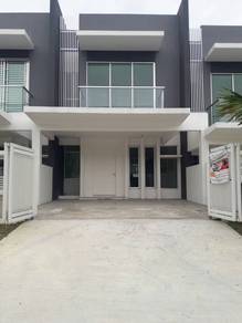 2-storey Terraced House For Sale in Seri Kembangan,SGR