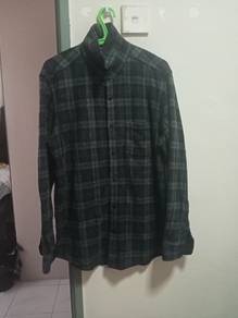 uniqlo flannel shirt