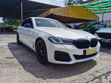 BMW 528i 28i M SPORT in Kuchai Lama, KUL