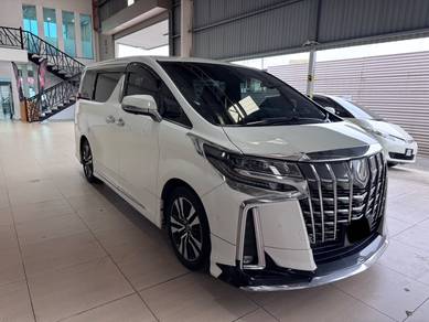 Toyota Alphard 2.5 SC in Kuching, SWK