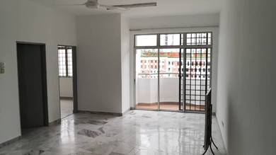 Apartment For Sale in Lagoon Perdana