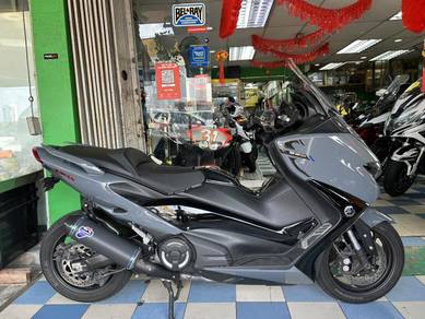Yamaha TMAX