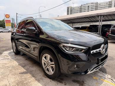 Mercedes Benz GLA200 200 PROGRESSIVE LINE in Cheras, KUL