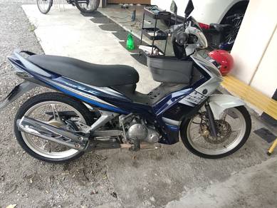 cover set lc 135 v1 rossi biru putih belasahan

