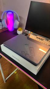 Macbook Neo Indigo 512GB + Touch ID