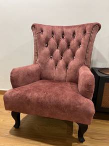 Wing chair to let go 🪑