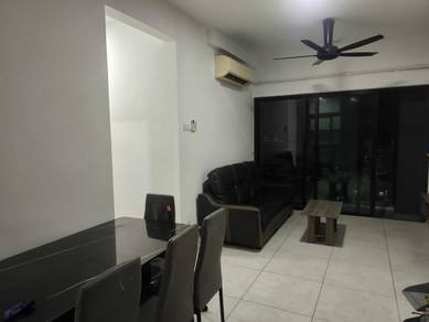 Service Residence For Rent in Majestic Maxim