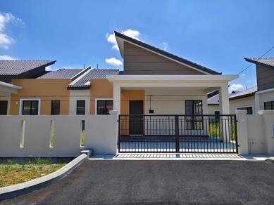 Semi-Detached House For Sale in Shah Alam,SGR