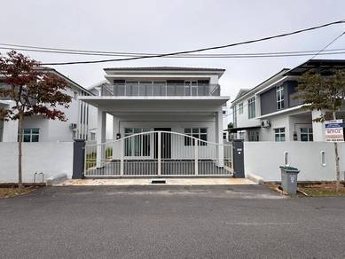 Zero-Lot Bungalow For Sale in Durian Tunggal,MLK