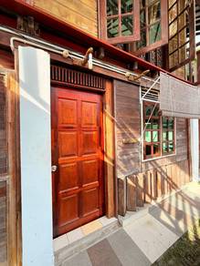 Semi-Detached House For Rent in Gersik / Saguking / Jawa / Parit,LBN