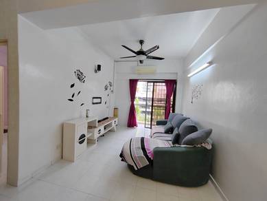 Condominium For Rent in Taman Desa Relau 2