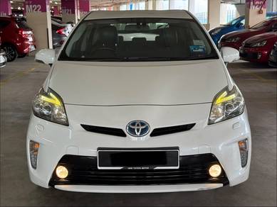 Toyota Prius LUXURY (HYBRID) in Petaling Jaya, SGR