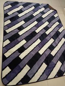 Prelove carpet