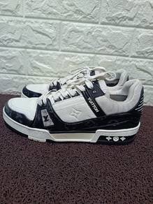 uk8 Louis Vuitton LV Trainer Sneakers