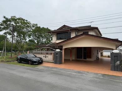 Bungalow House For Rent in Kuching,SWK