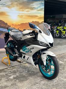 Yamaha R25