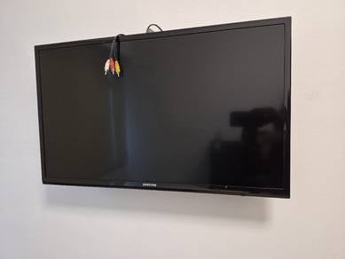 Samsung 42" TV for sale
