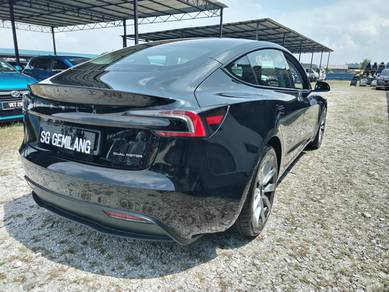 Tesla Model 3 LONG RANGE AWD (ENHANCED AUTOPILOT) in Sri Damansara, KUL