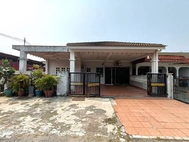 1.5-storey Terraced House For Sale in Keramat,KUL