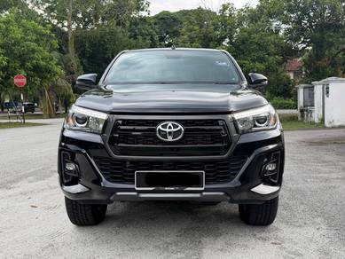Toyota Hilux BLACK EDITION in KL City, KUL