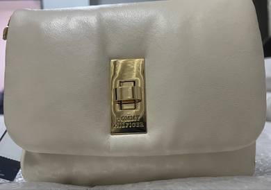 Hand bag ( Sling bag)