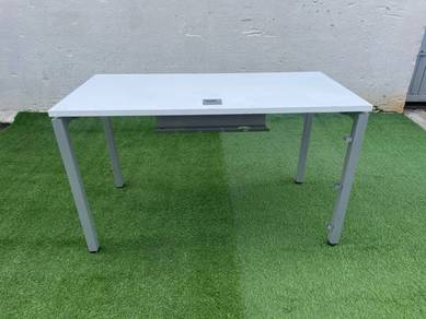 YE47K Meja Tulis 130 cm Writing Table Metal Leg