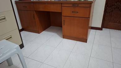 Meja pejabat 