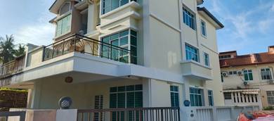 Semi-Detached House For Sale in Balik Pulau,PNG