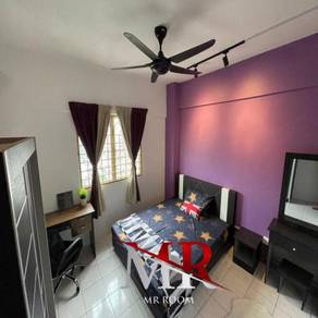 Room in Kajang, SGR