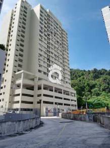 Condominium For Rent in E Garden