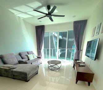 Condominium For Rent in Quay West Residence
