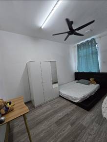 Room in Ulu Tiram, JHR