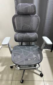 Xpanse LS900 Ergonomic Gaming /Office Chair