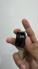 Apple Watch SE (GPS + Cellular) (2nd Gen)
