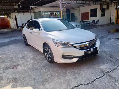 Honda Accord VTi-L in Kajang, SGR