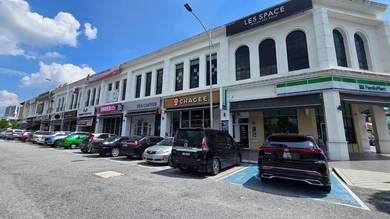 Shop lot For Rent in Semenyih,SGR
