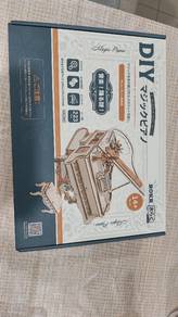 mechanical music box