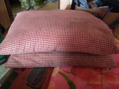 bantal kecik