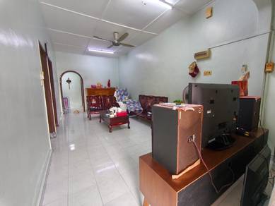 1.5-storey Terraced House For Sale in Plentong,JHR