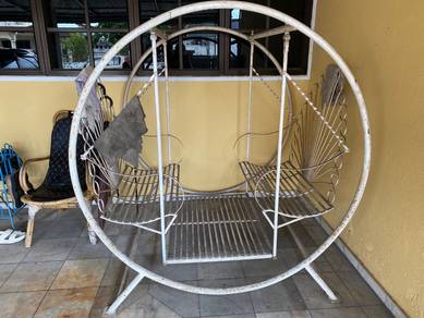 Garden swing