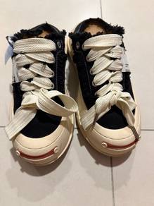 Smiler Republic shoes