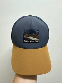 Unisex Decathlon Forclaz trucker cap