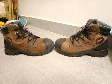Redwing Safety Boot 2238 Low Cut Boot Non Metallic