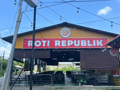 Tukang Masak (Cook), Penebar Roti Canai & Tempayan