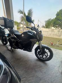 Honda CB250R