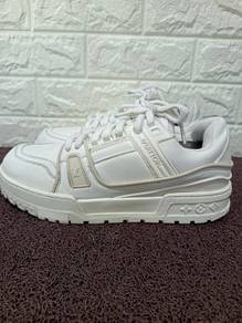 Uk7 Louis Vuitton Sneakers