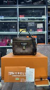 Authentic LV Vanity Case Chain Bag Louis Vuitton