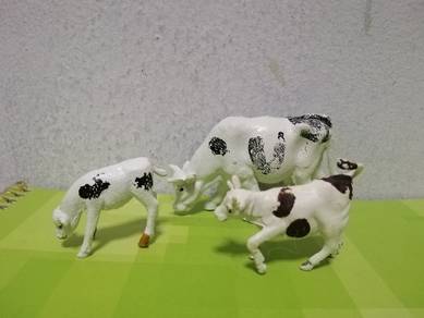 Vintage Figurines Sheep