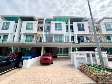3-storey Terraced House For Sale in Cyberjaya,SGR